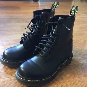 ❌SOLD❌Dr marten boots